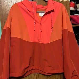 Old Navy cropped active rain jacket